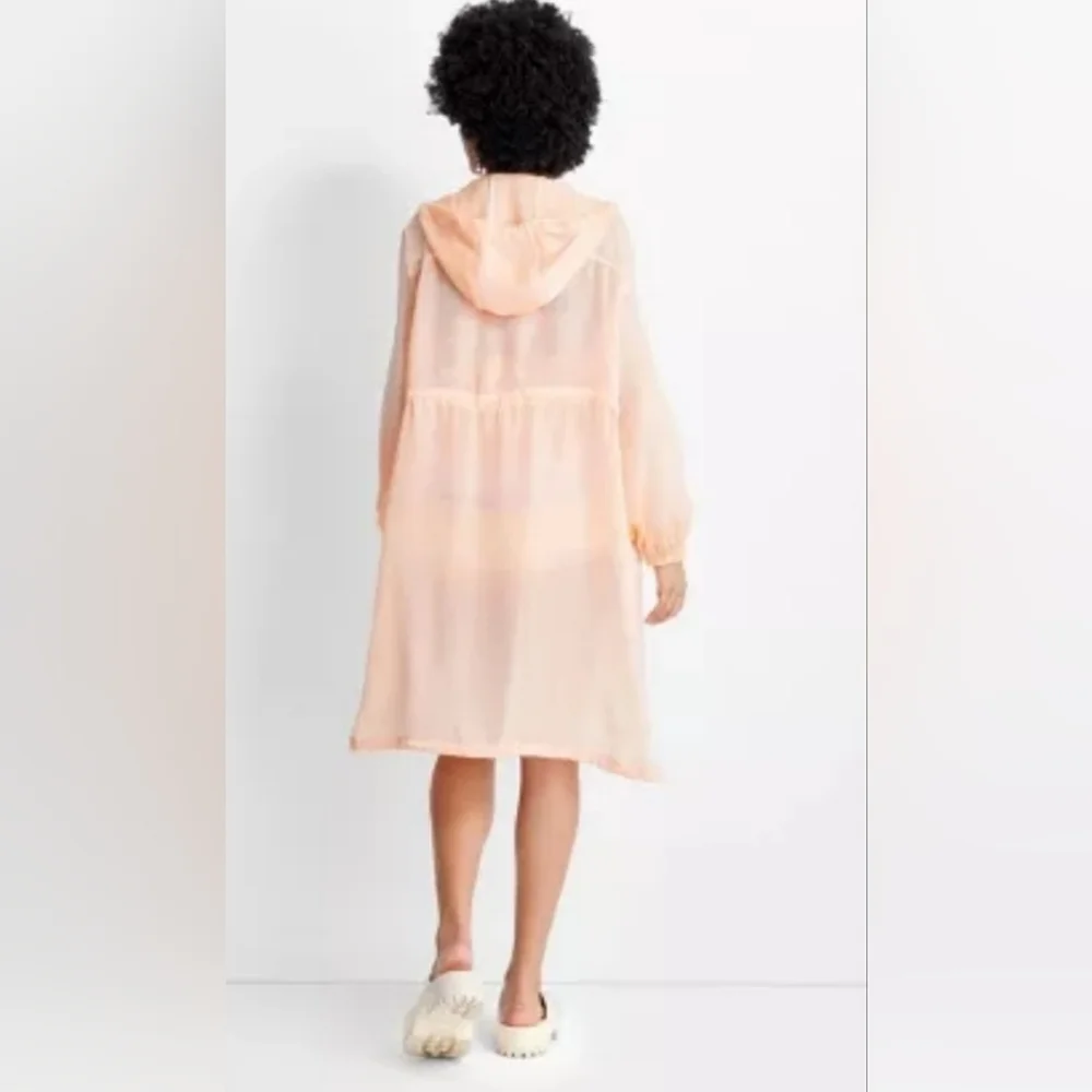 Elegant Pink Robe with‎ Silky Sheen